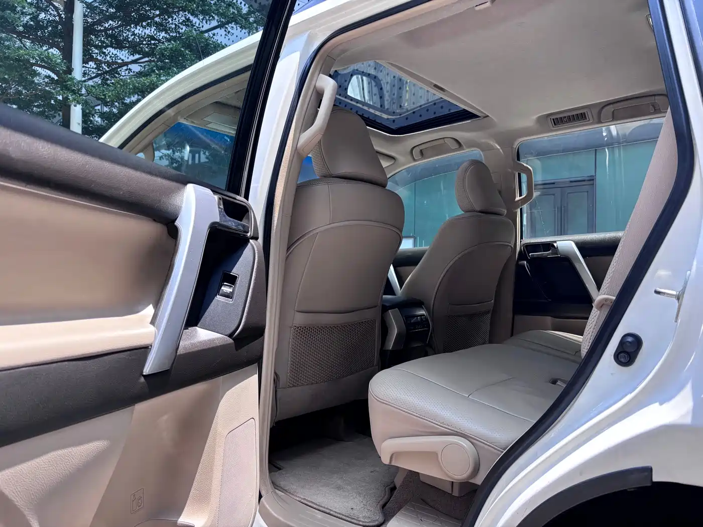 Toyota Prado 2010 4.0L Automatic TX-L фото 11