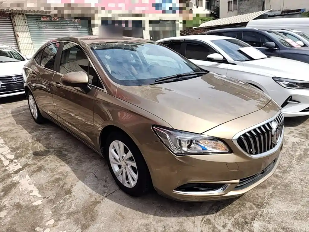 Photo 4 - Buick Verano
