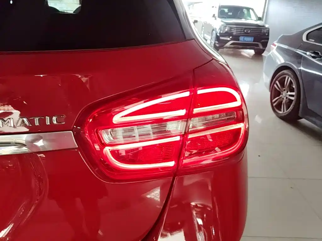 Mercedes-Benz GLA 2015 2015 GLA 220 4MATIC Fashion Edition
