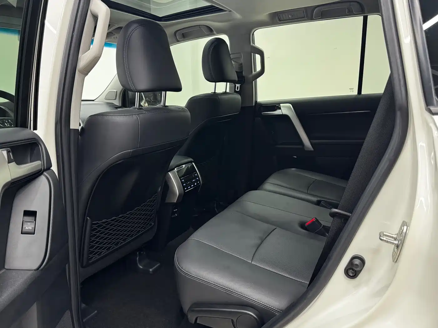 Toyota Prado 2018 3.5L Automatic TX-L Rear-mounted Spare Tire фото 8