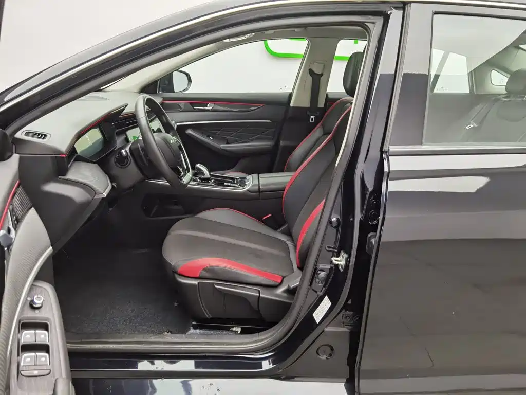 Dongfeng Aeolus Yixuan MAX 2022 2021 1.5T Super Dad Edition