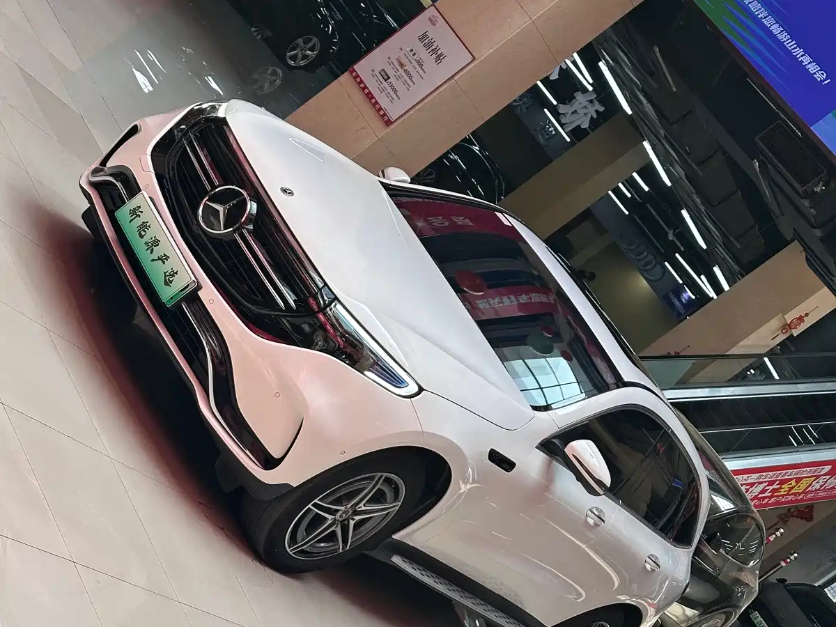MERCEDES-BENZ EQC