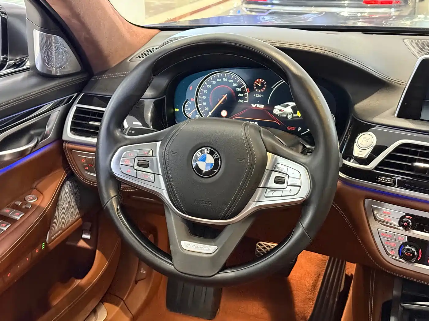 BMW 7 Series 2017 M760Li xDrive Excellence Luxury фото 5