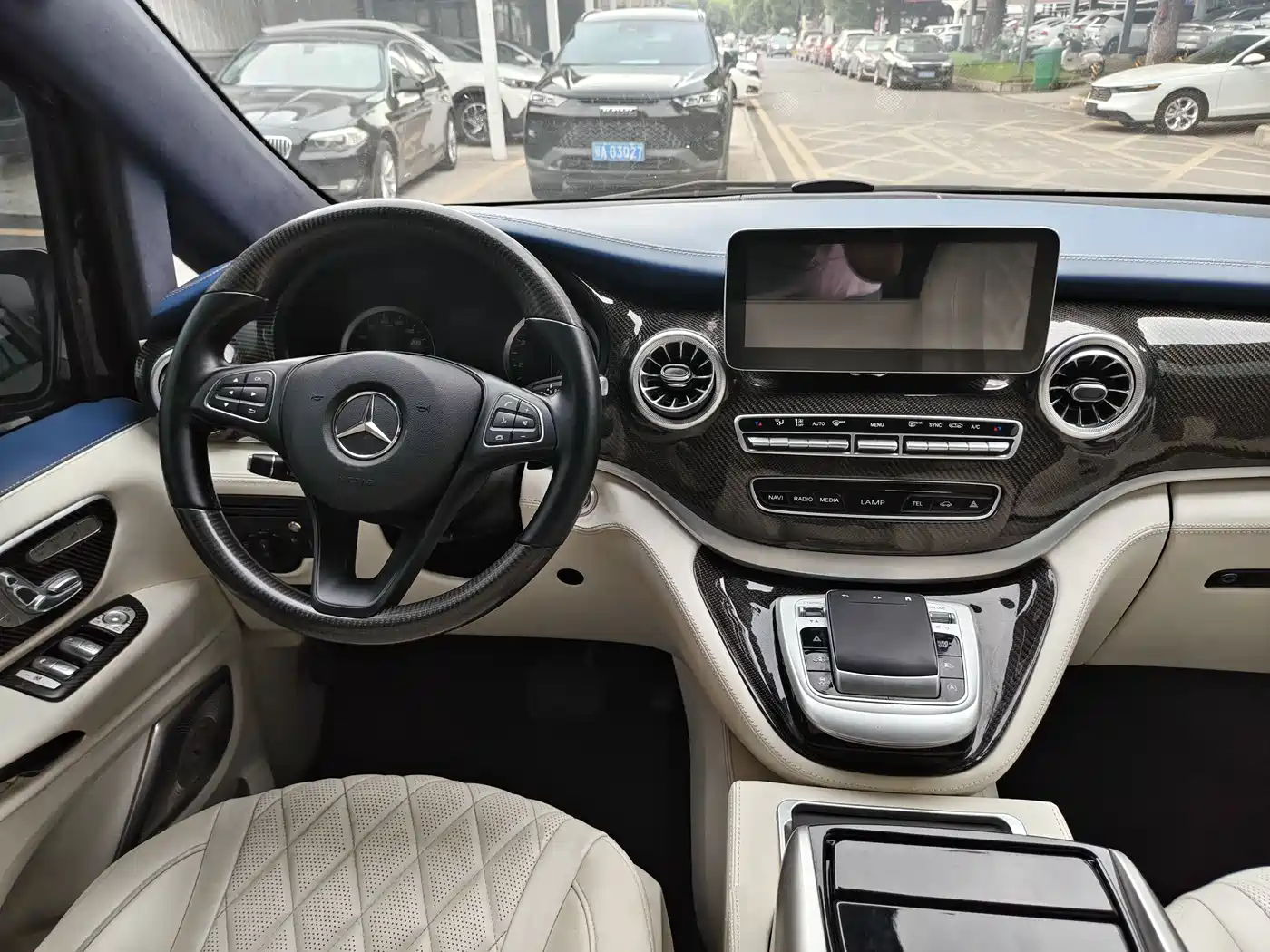 Mercedes-Benz Vito 2021 2.0T Business Edition 7-seater фото 13
