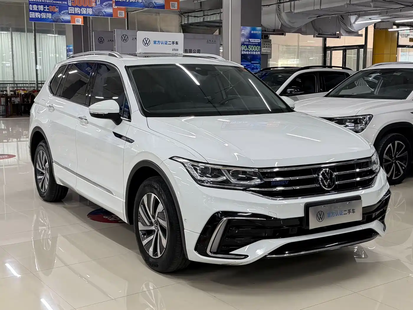 Volkswagen Tiguan L PHEV 2023 430PHEV Plug-in Hybrid Flagship фото 3