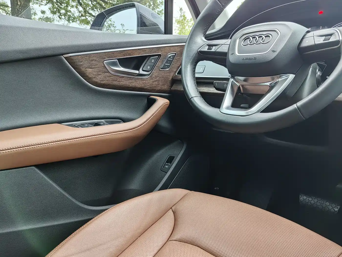 Audi Q7 2024 45 TFSI quattro S line Sport фото 30