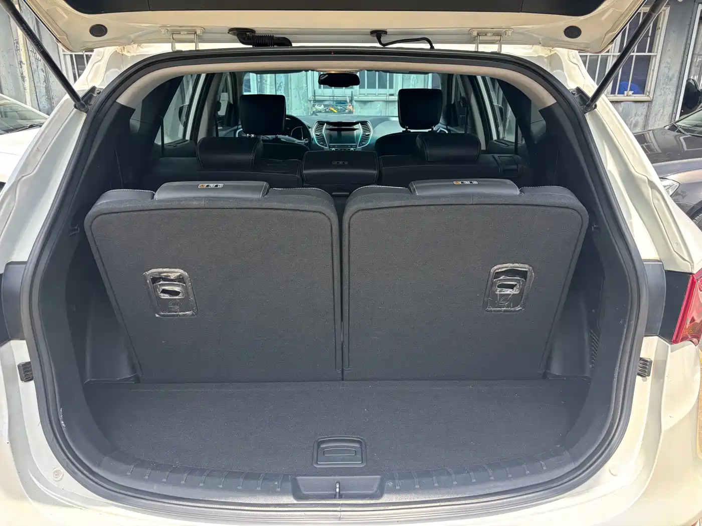 Hyundai Santa Fe 2017 2.0T Automatic 2WD Intelligent 7-Seater фото 15