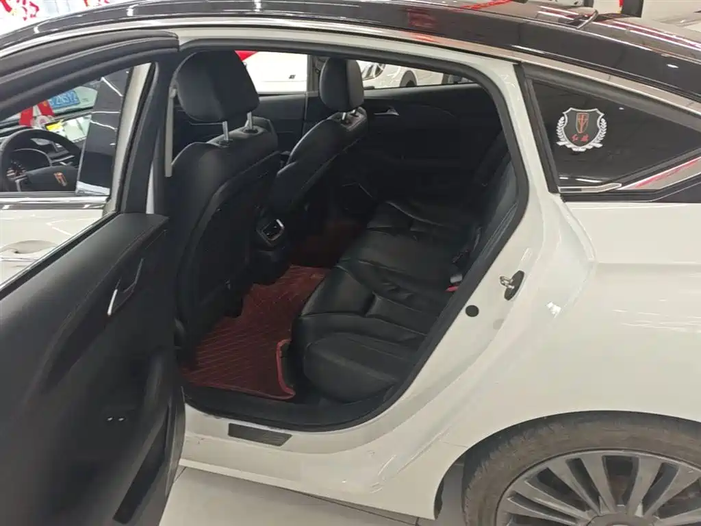 Hongqi H5 2020 1.5T DCT Qi Rhythm Edition фото 17