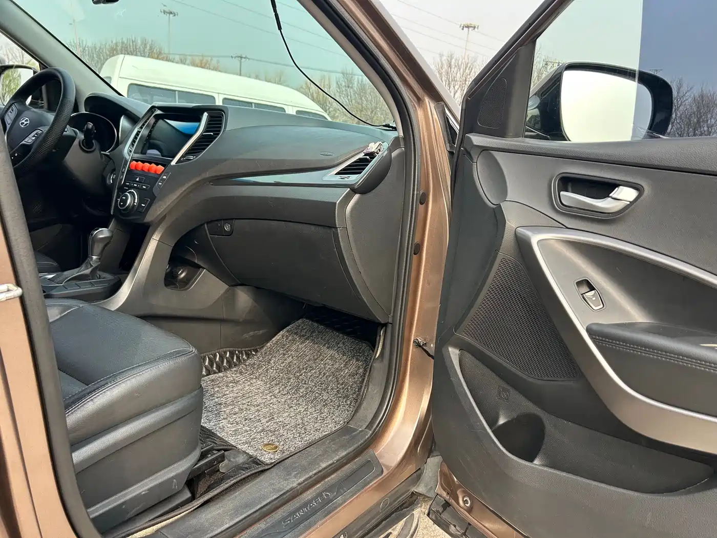 Hyundai Santa Fe 2013 Facelift 2.4L Automatic 4WD Smart фото 22