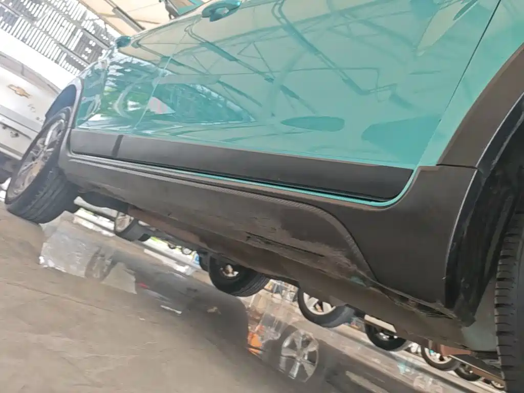 Фото 21 - Geely Vision X3