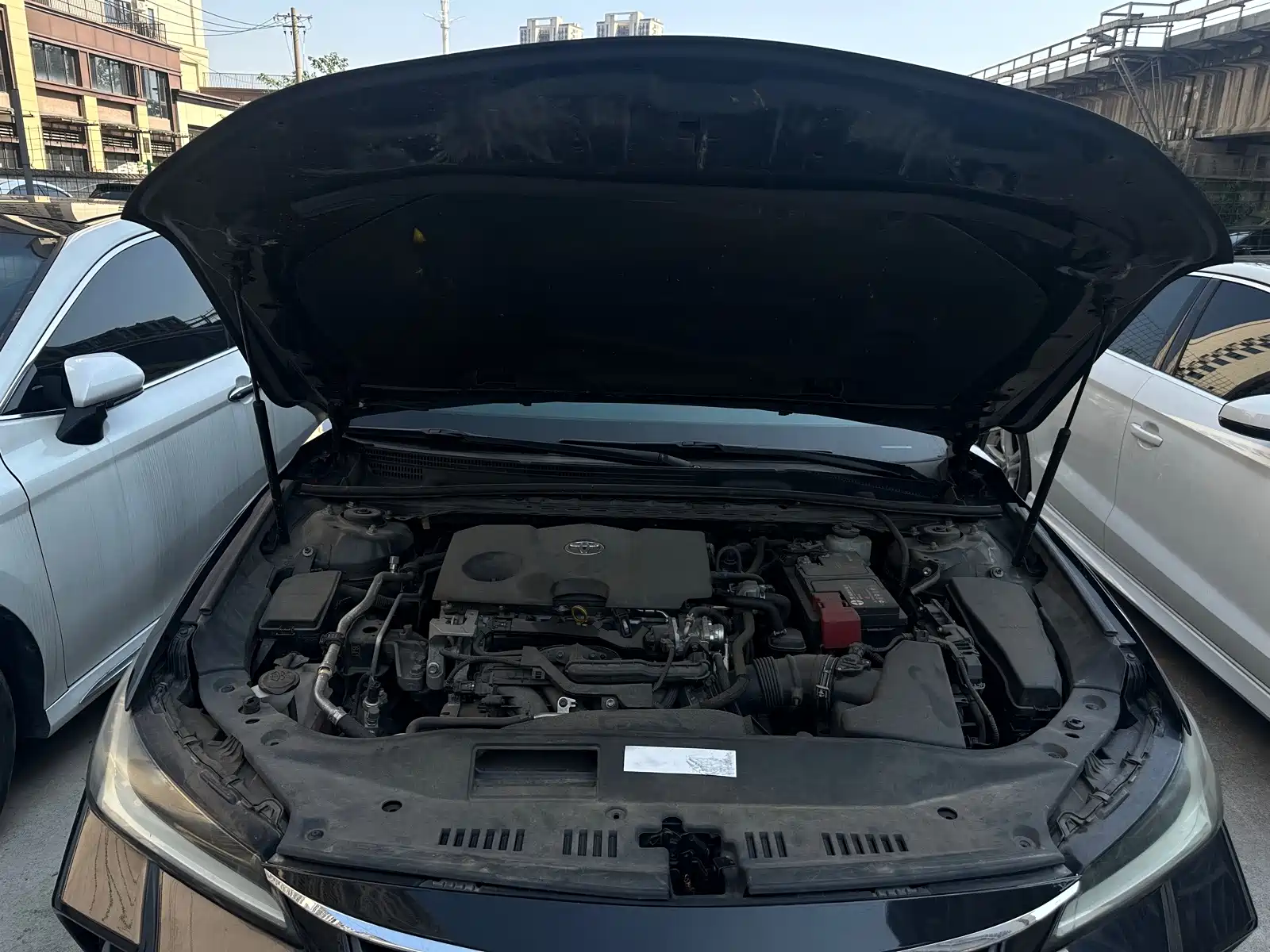 Photo 32 - Toyota Avalon