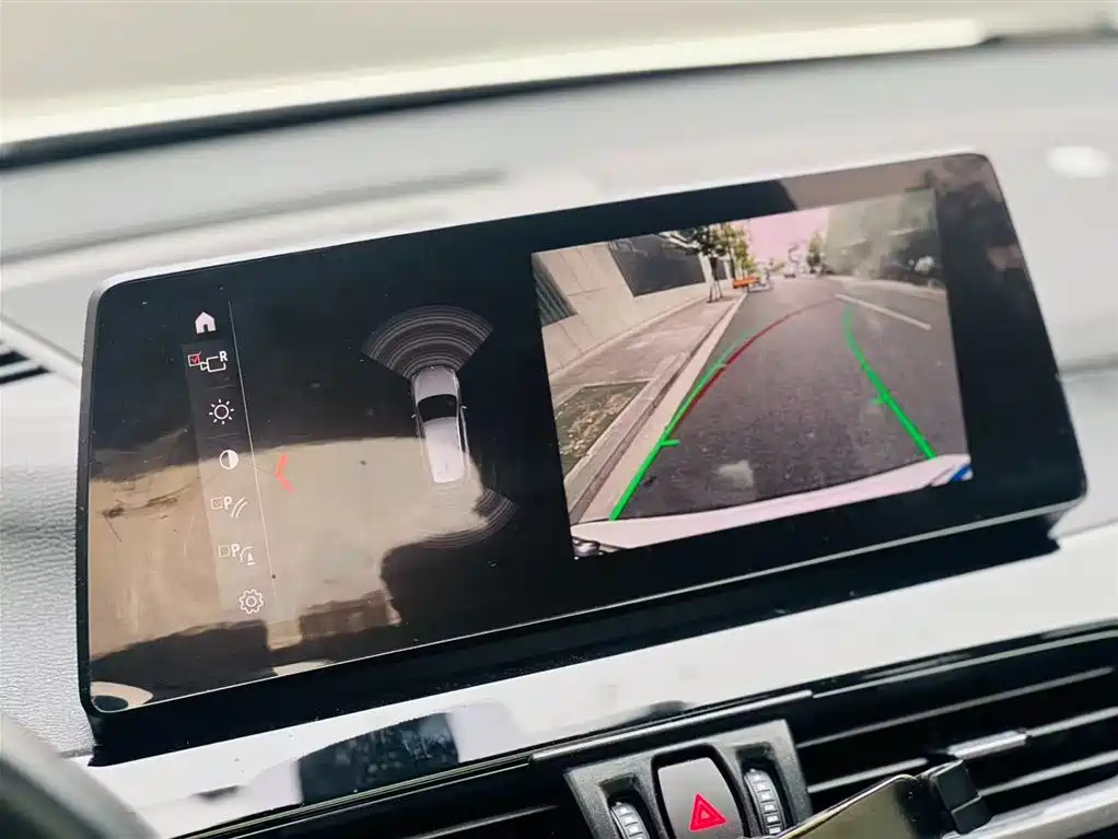 BMW X1 2022 sDrive25Li Leading фото 12