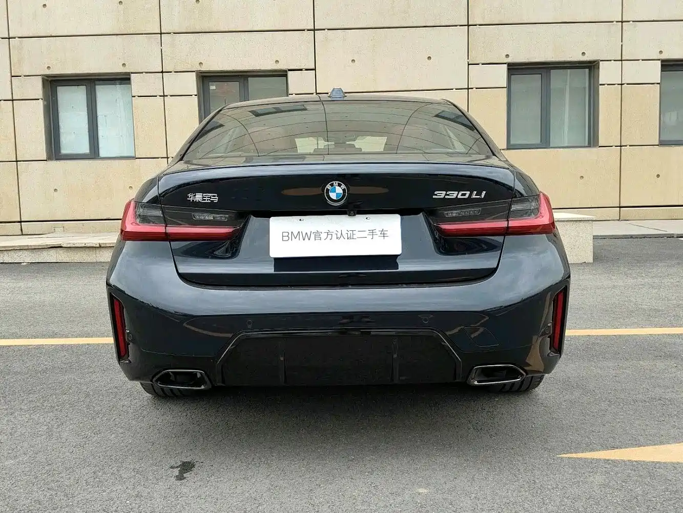 BMW 3 Series 2025 330Li M Sport Night Edition фото 11