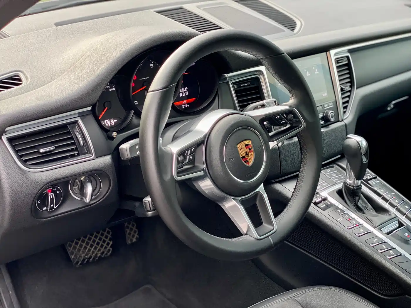 Porsche Macan 2017 Macan 2.0T фото 14