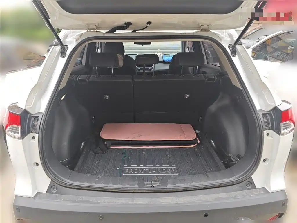 Toyota Frontlander 2024 2.0L CVT Elite Plus Edition фото 16