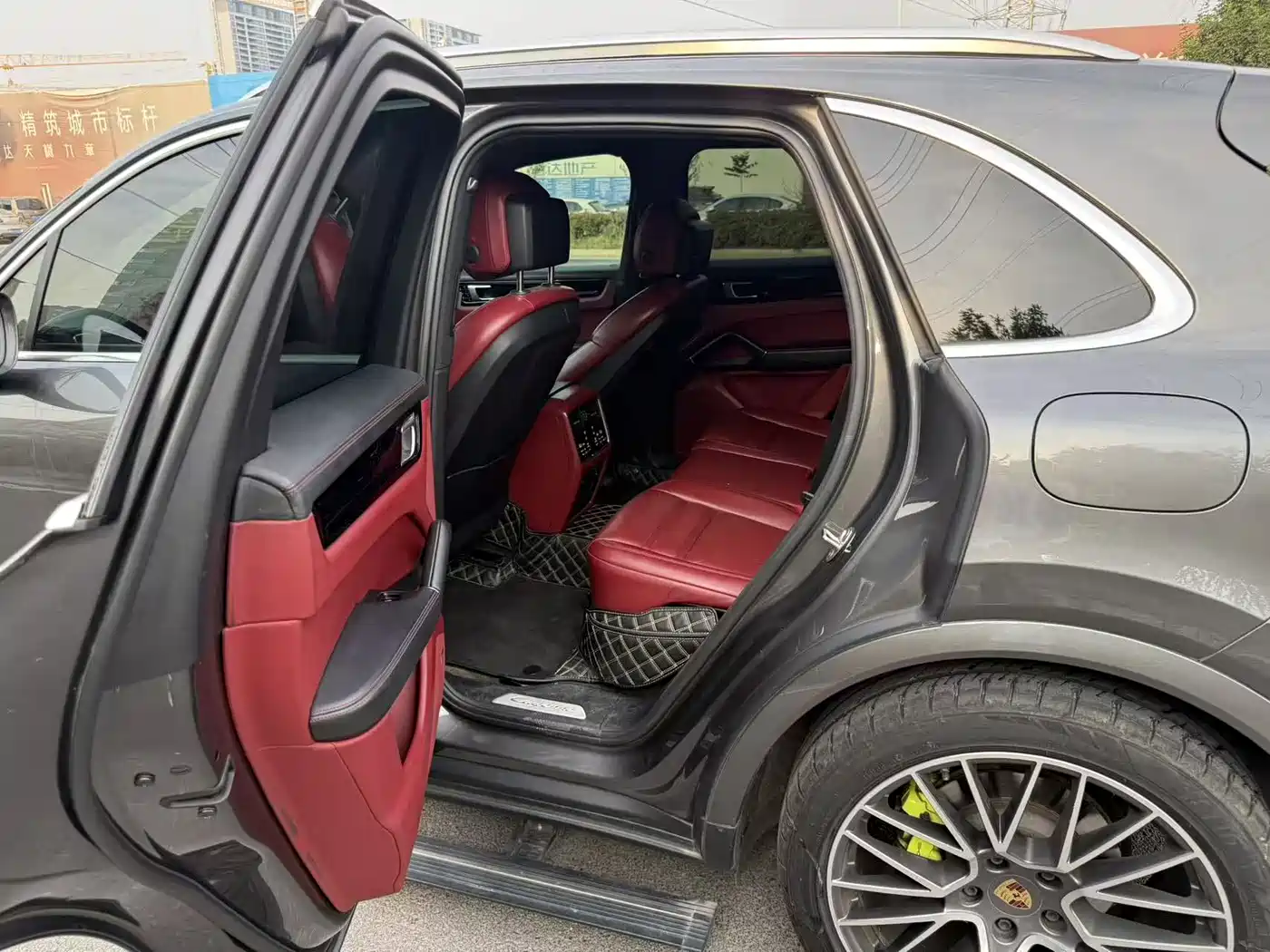 Porsche Cayenne New Energy 2021 Cayenne E-Hybrid 2.0T фото 5