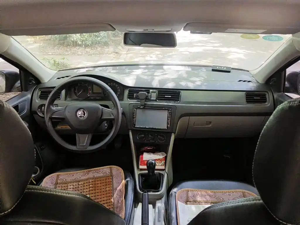 Photo 12 - Škoda Rapid