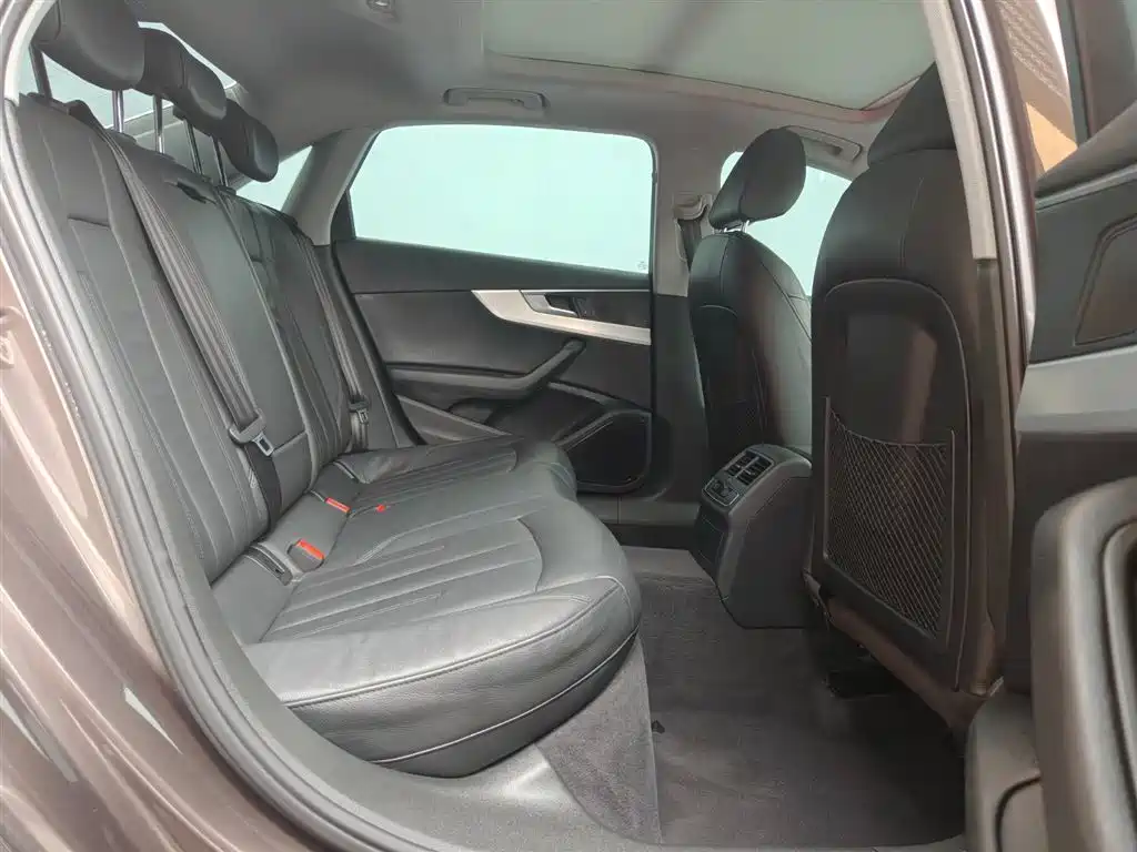 Audi A4L 2019 40 TFSI Fashion (China VI) фото 14