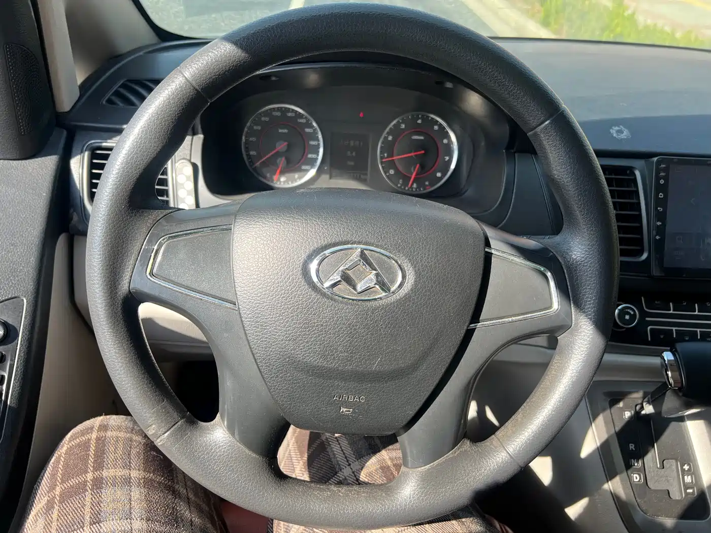 SAIC Maxus Maxus G10 2016 2.0T Automatic Elite фото 14