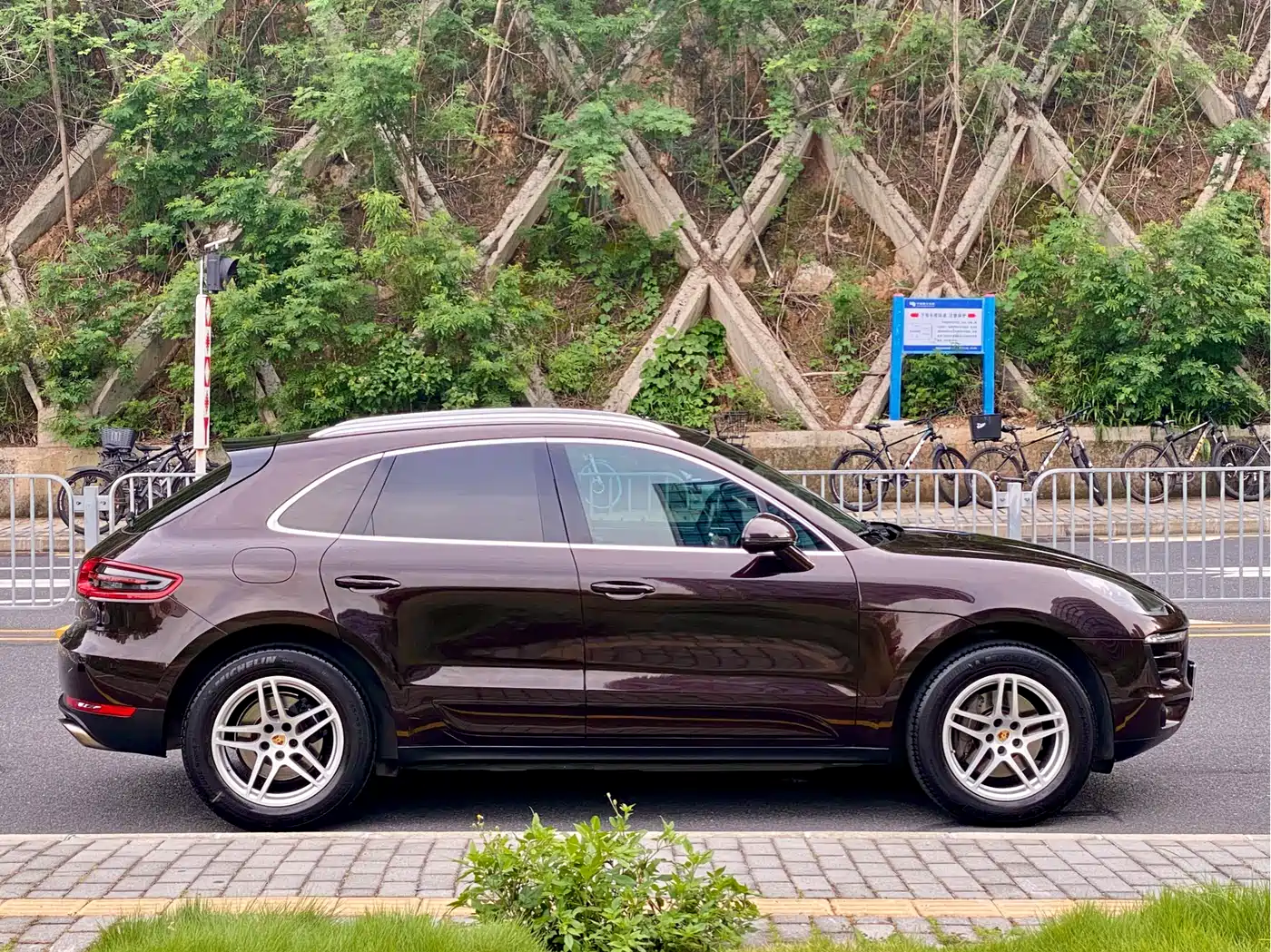 Porsche Macan 2017 Macan 2.0T фото 4