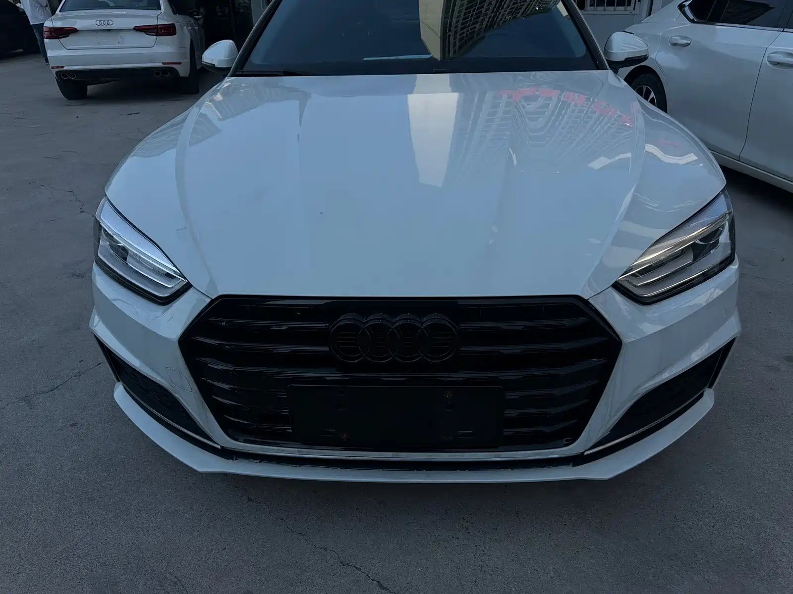 Photo 2 - Audi A5 (Import)