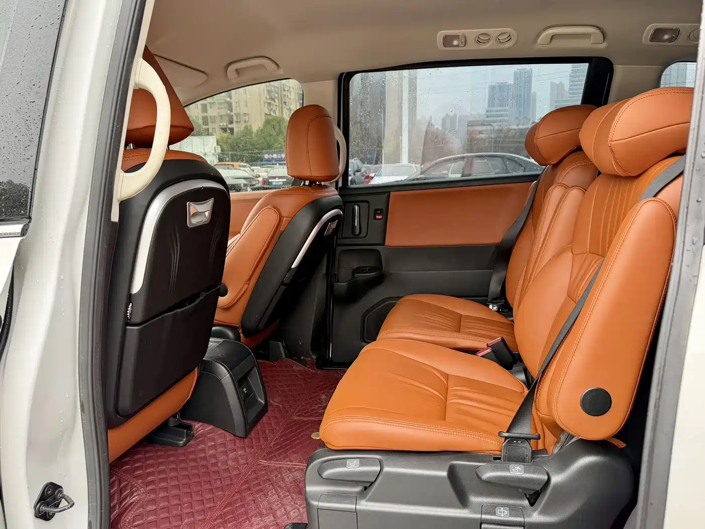 Honda Odyssey 2022 2.0L e:HEV Sharp·Intelligent Edition фото 11