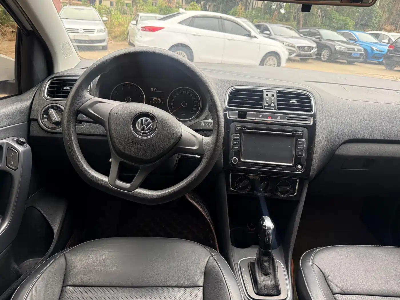 Фото 4 - Volkswagen Polo