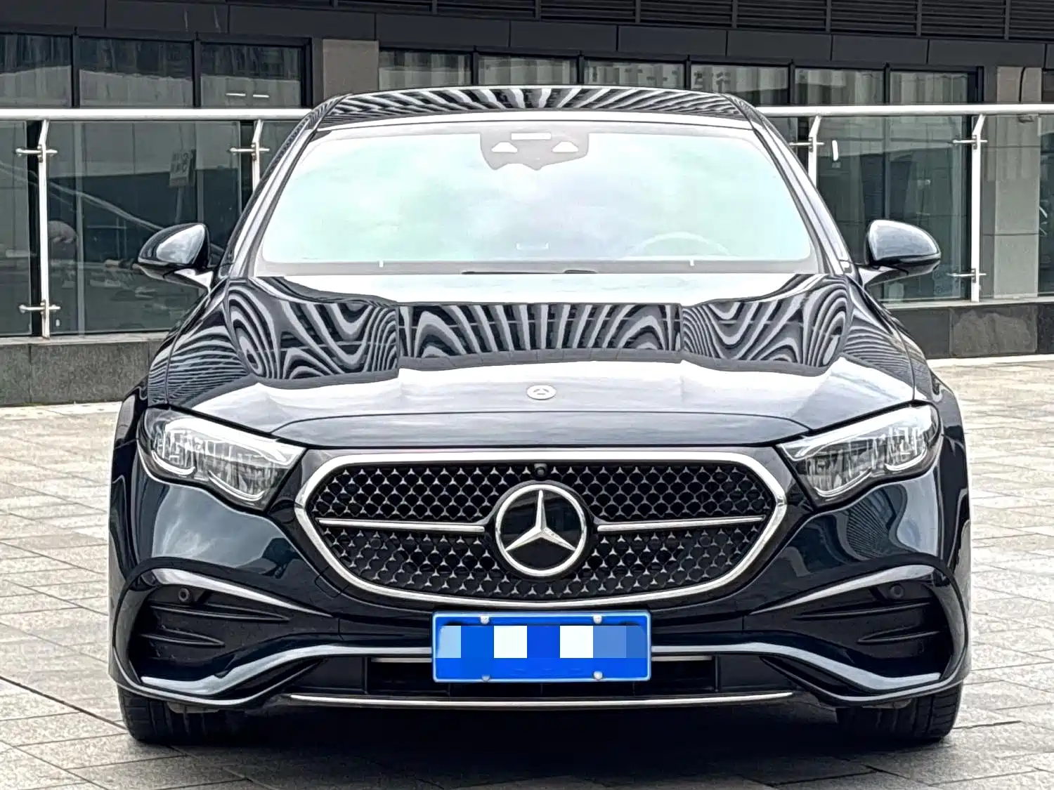 Фото 2 - Mercedes-Benz E-Class