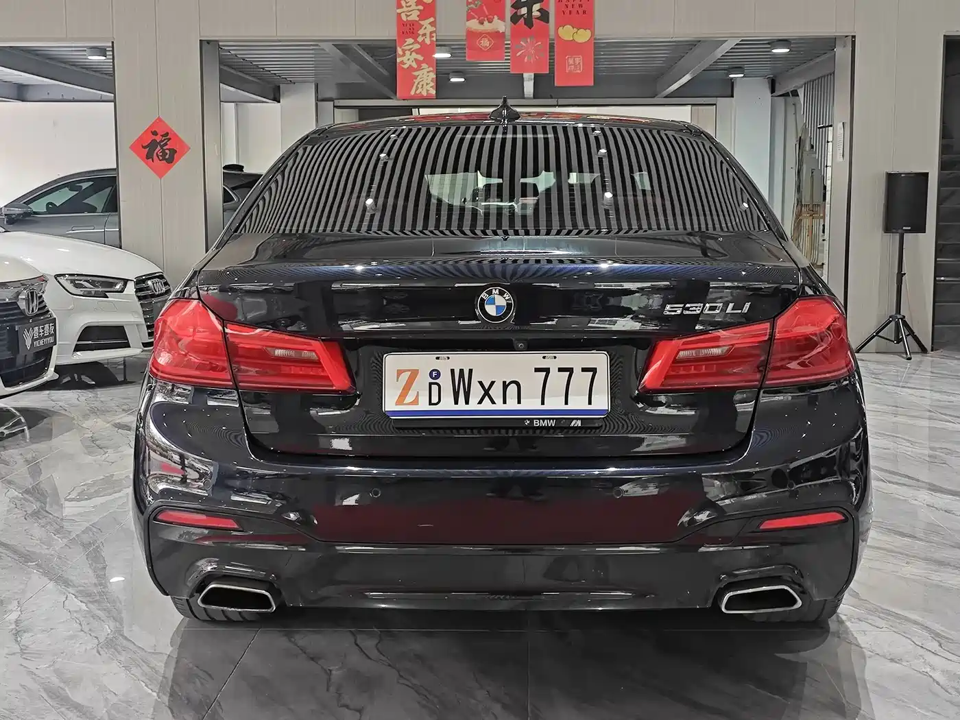 BMW 5 Series 2019 530Li Leading M Sport Package фото 32