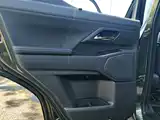 Фото 33 - Lexus GX