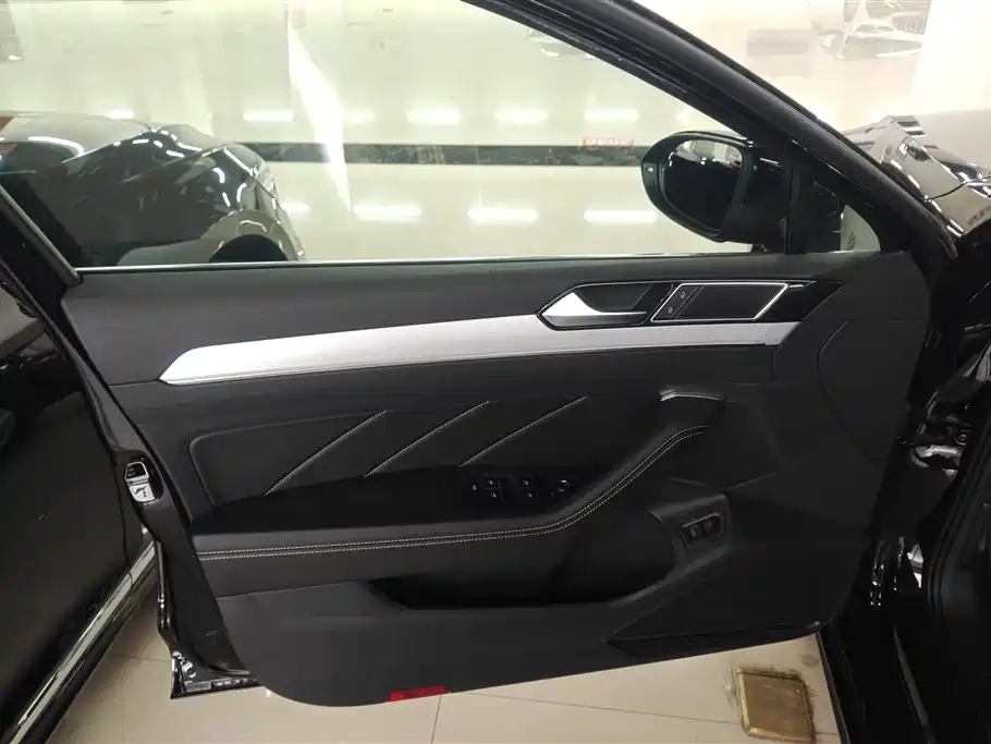 Volkswagen Magotan 2025 Popular Edition 280TSI DSG Comfort фото 7