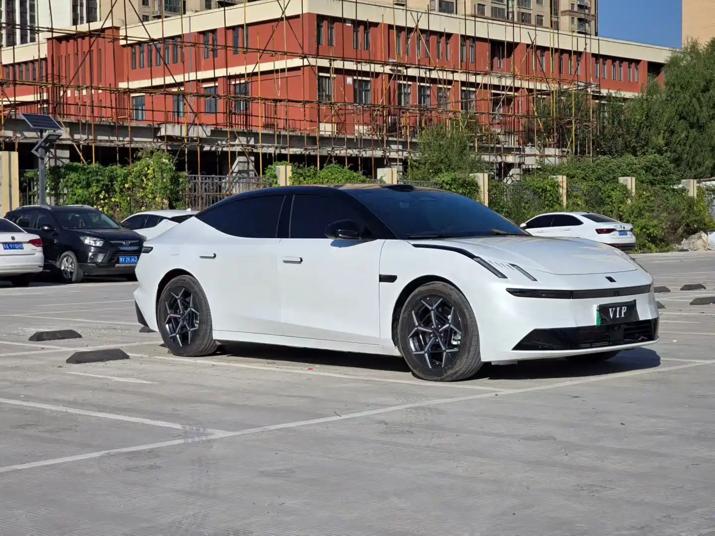 Photo 3 - Lynk & Co 10 EM-P