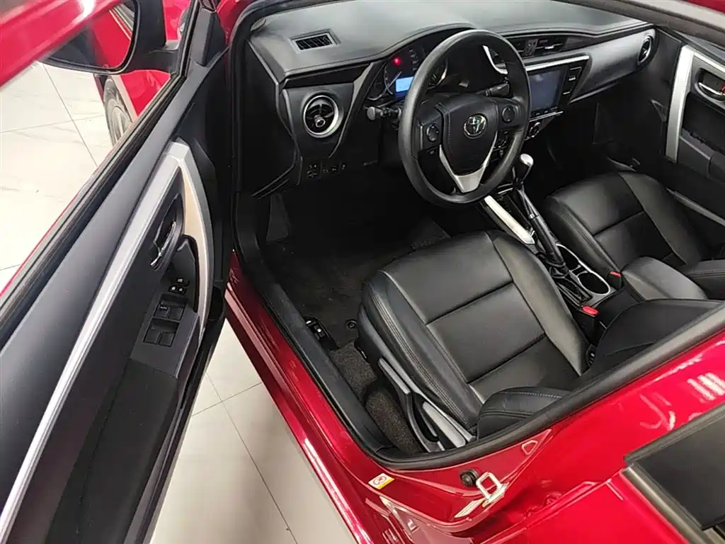 Toyota Levin 2017 Facelift 185T CVT Elite (China V) фото 16