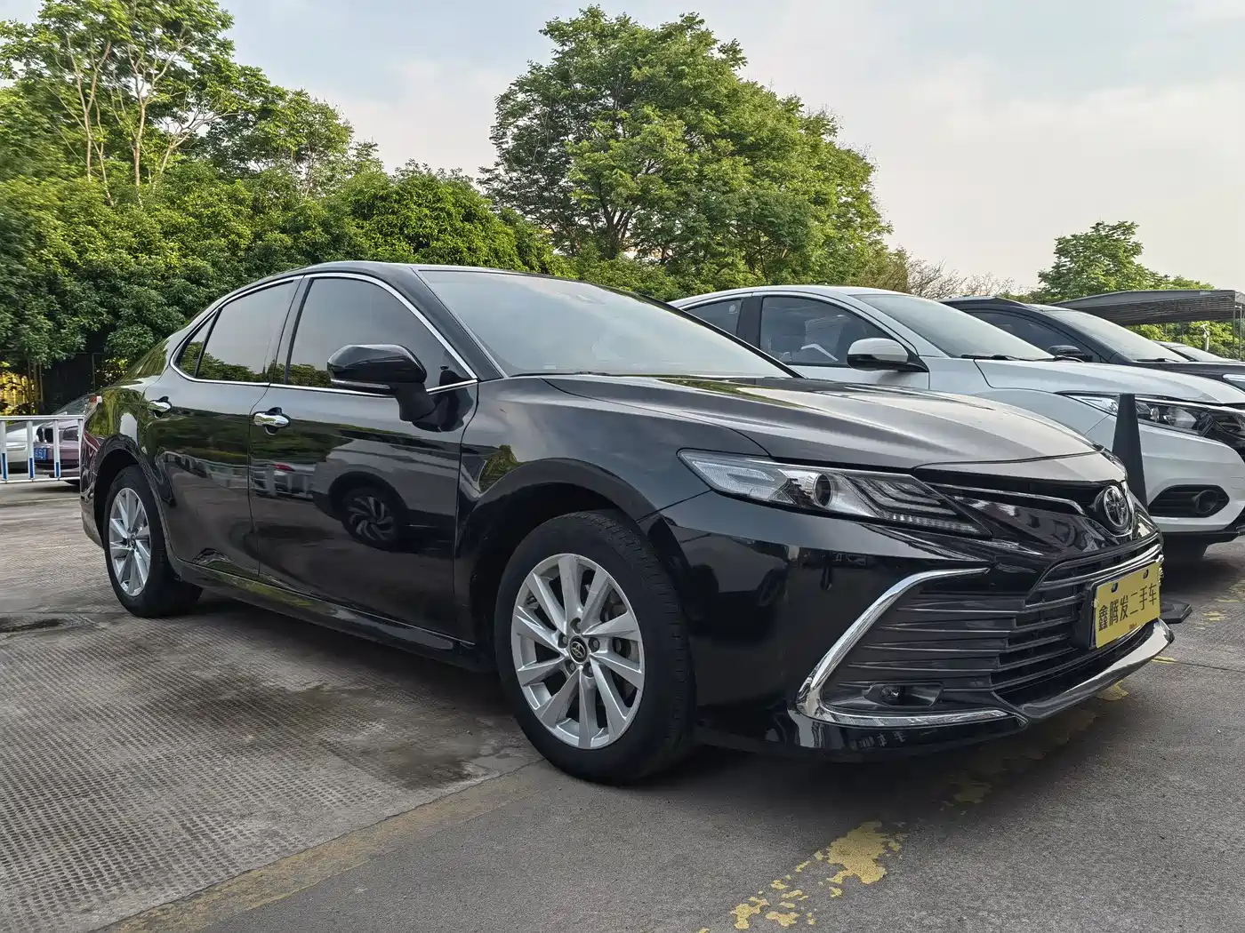 Toyota Camry 2021 2.0G Luxury Edition фото 3