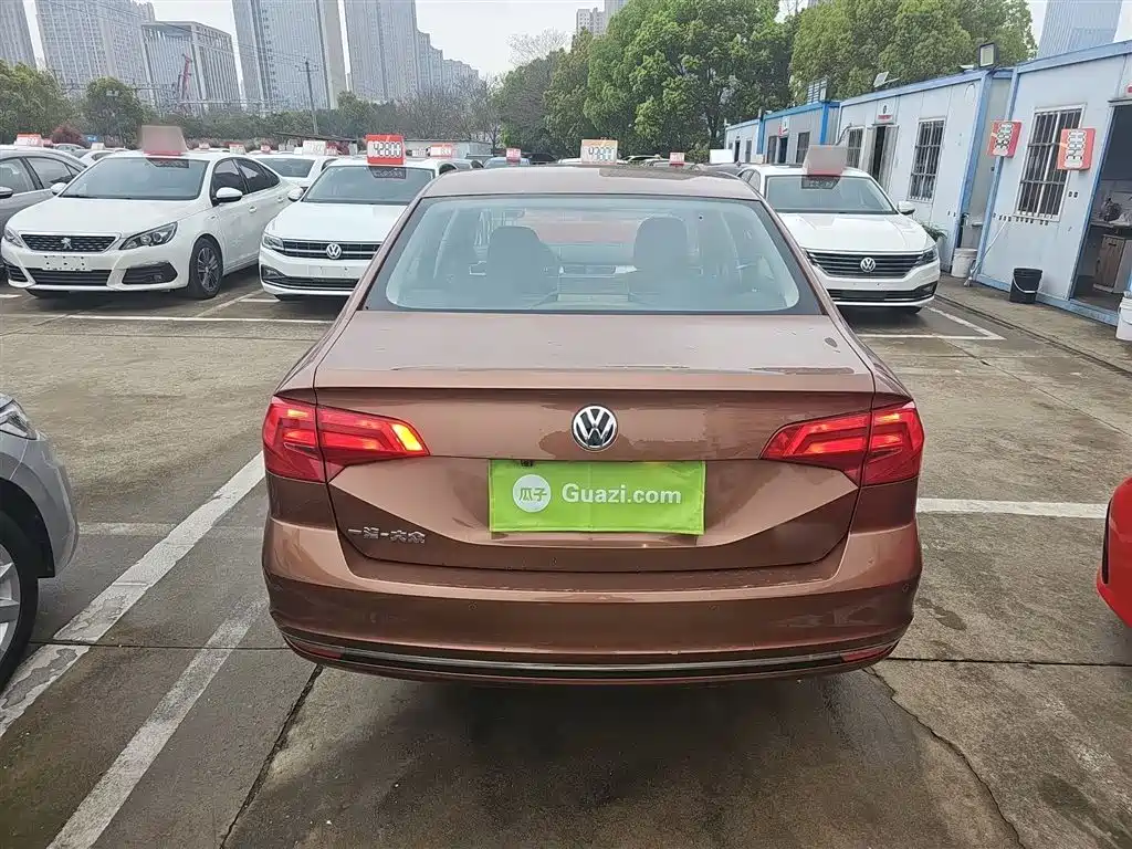 Volkswagen Bora 2018 1.5L Automatic Comfort фото 4