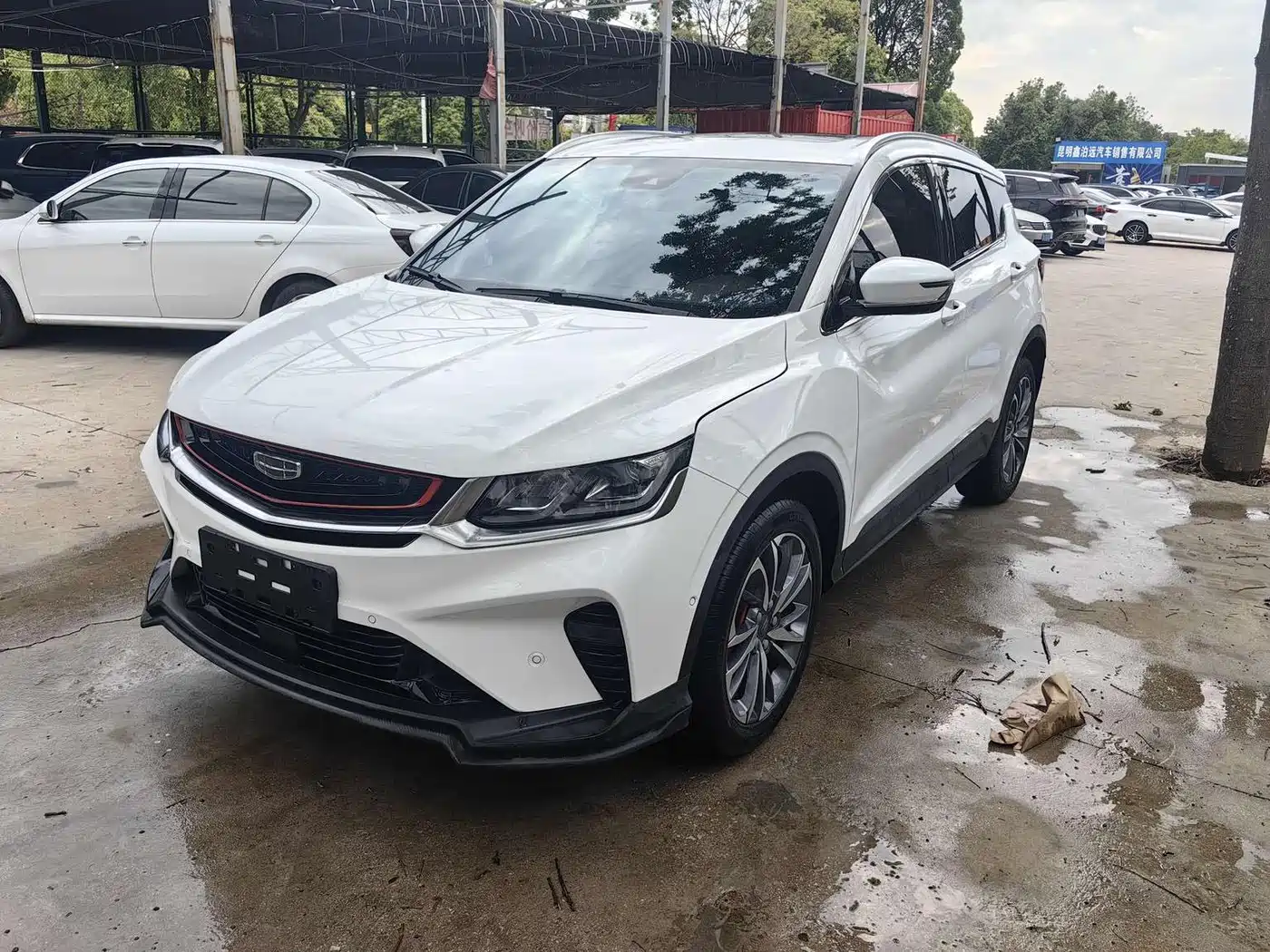 Photo 1 - Geely Binyue