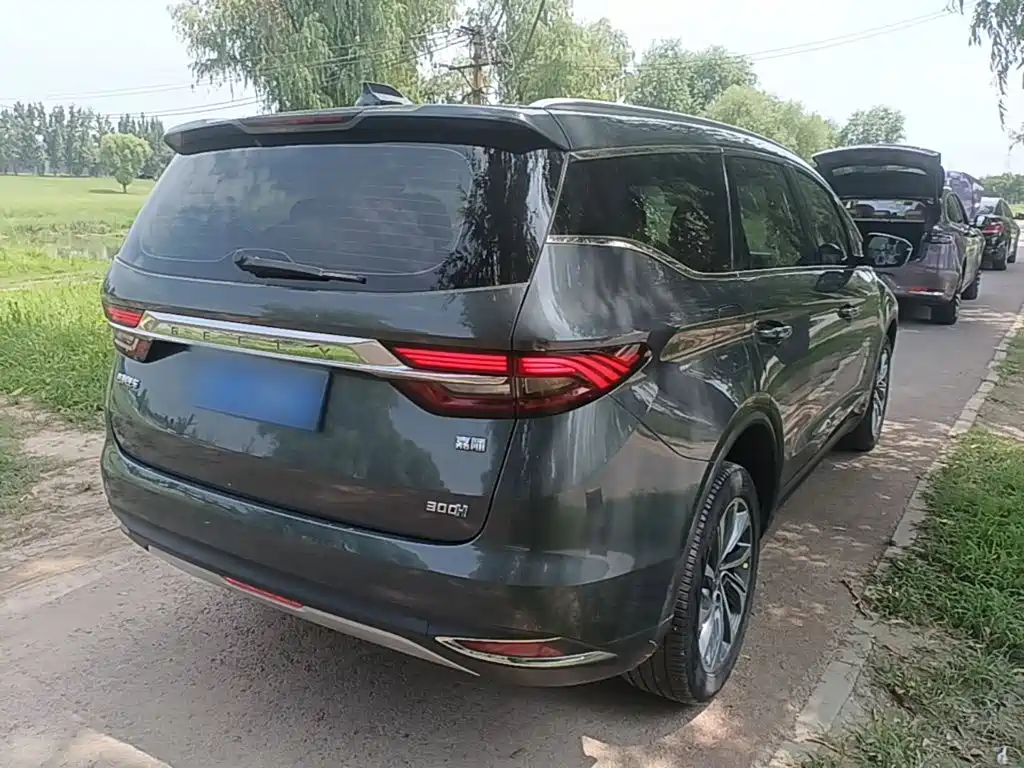 Фото 7 - Geely Jiaji