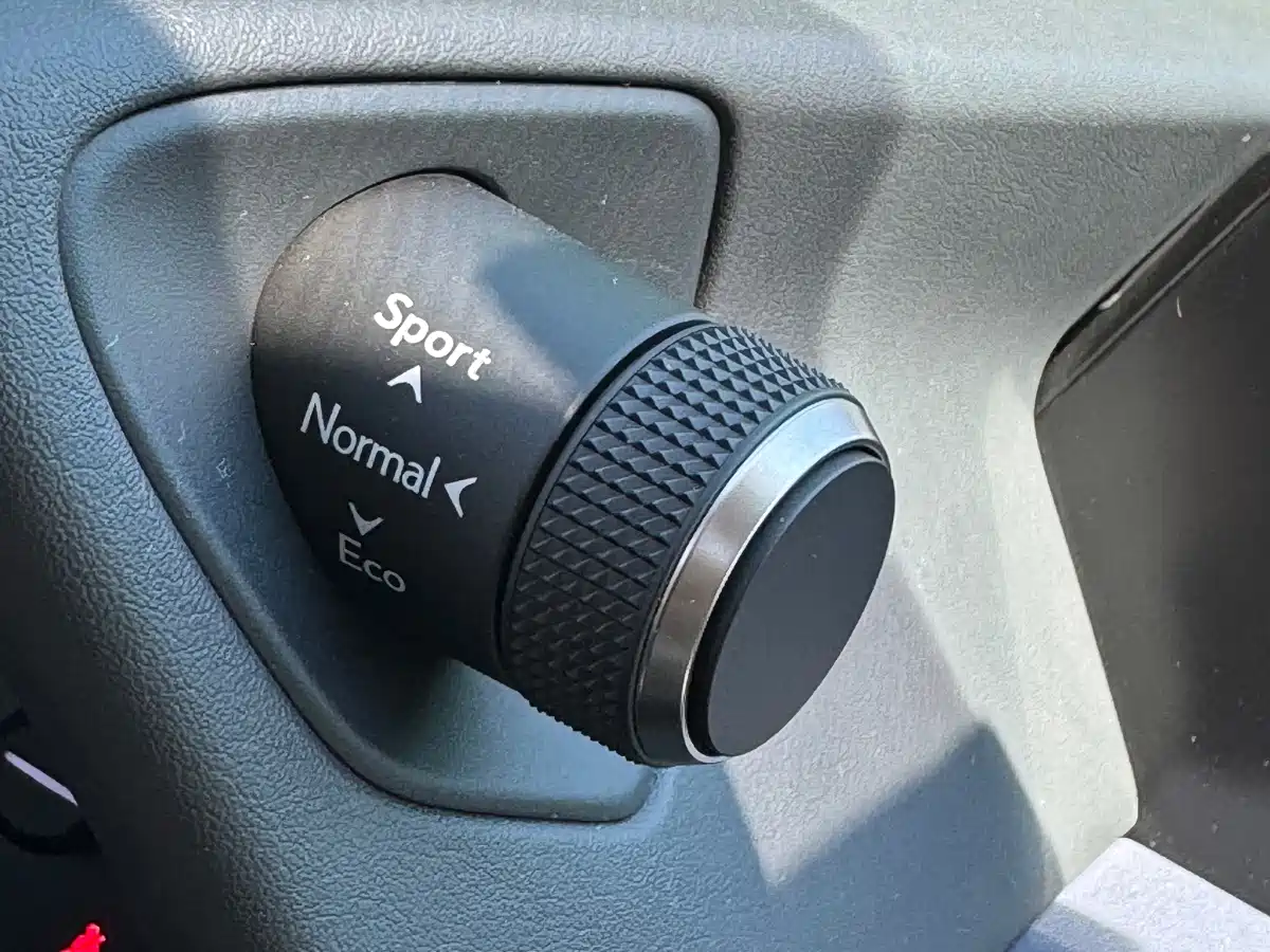 Lexus UX 2019 2019 260h Explore Fun Edition China VI
