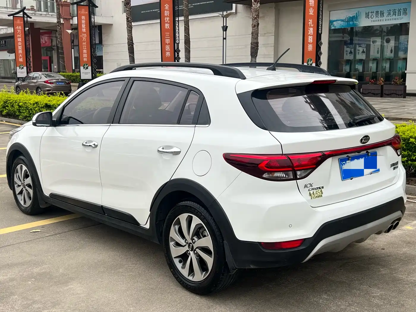 Kia KX CROSS 2018 1.6L Automatic Smart Sunroof Edition фото 4