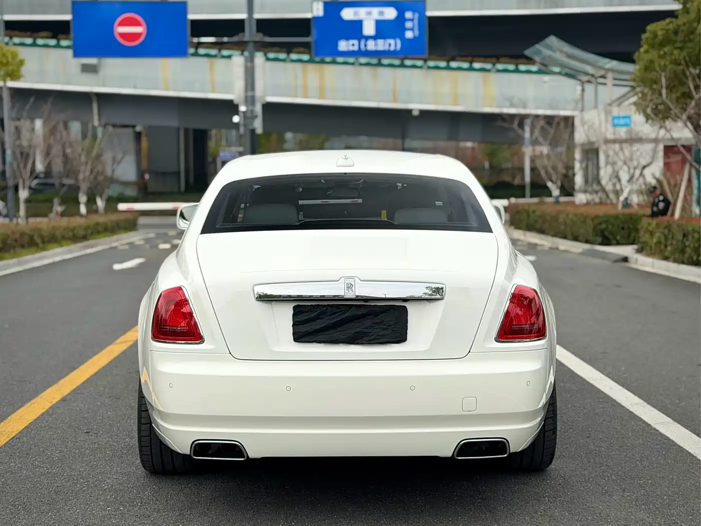 Rolls-Royce Ghost 2011 2010 Model 6.6T Standard