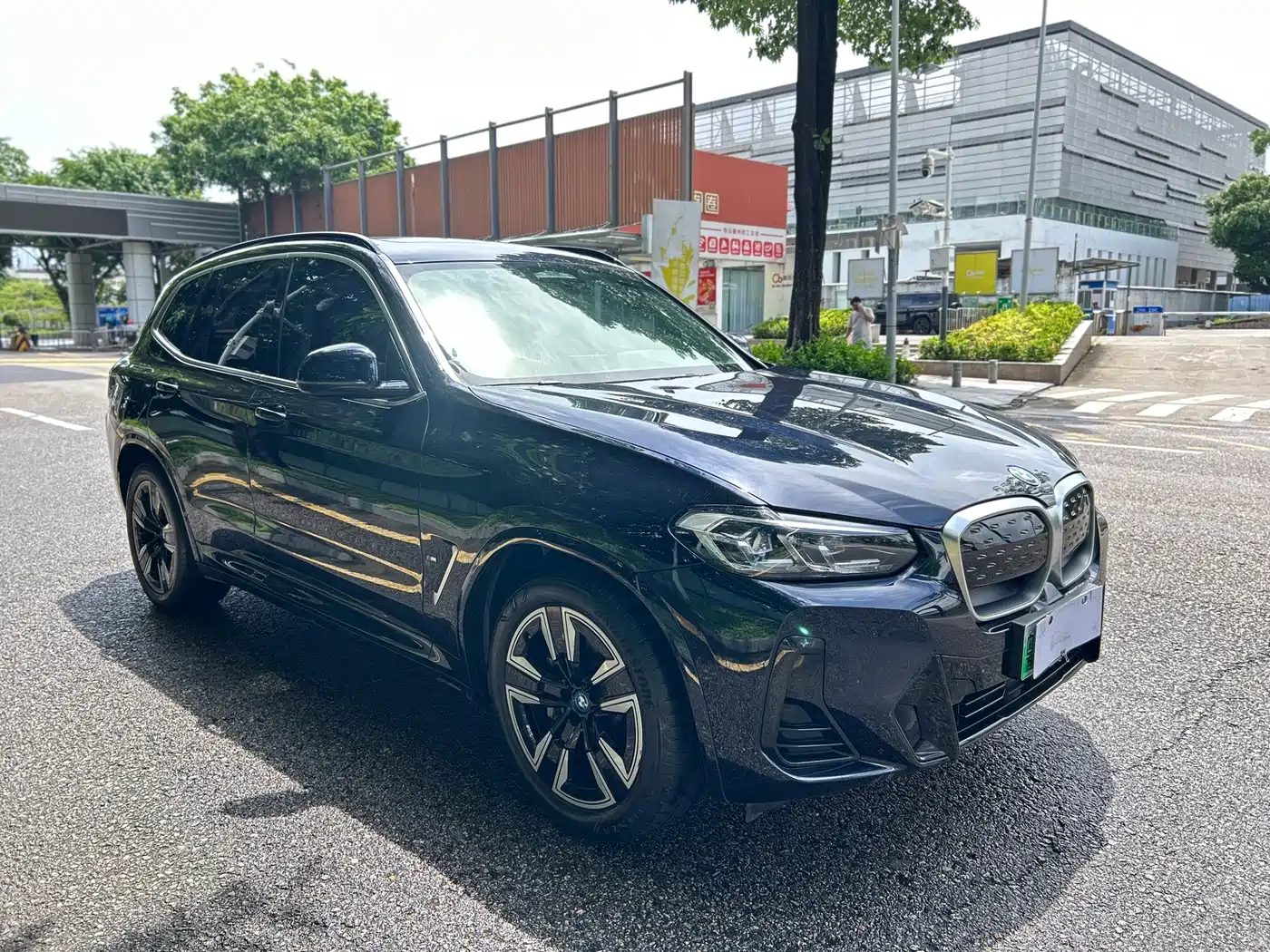 Фото 4 - BMW iX3