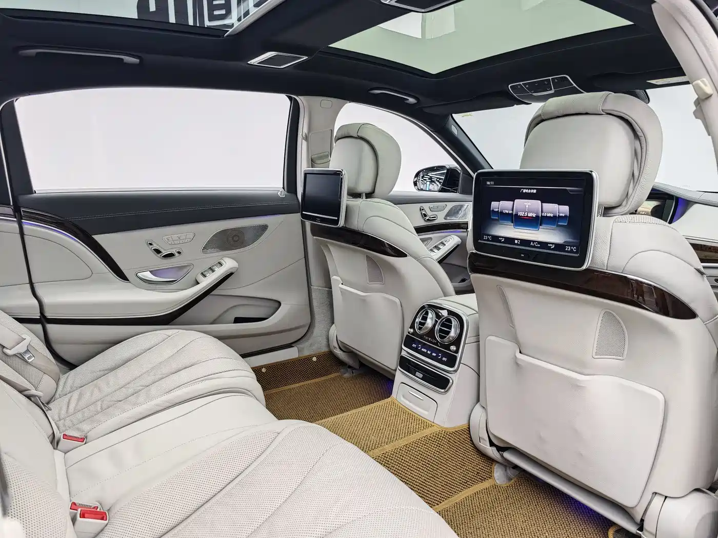 Mercedes-Benz Maybach S-Class 2016 2015 S 400 4MATIC