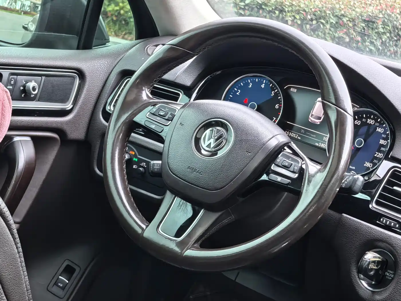 Volkswagen Touareg 2017 3.0TSI Explorer Edition фото 14