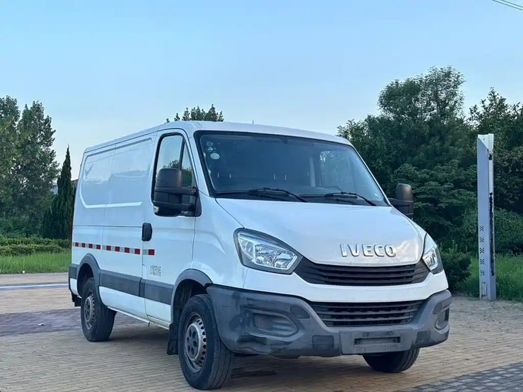 Iveco Daily 2018 2018 2.3T Short Wheelbase Low Roof Van F1A