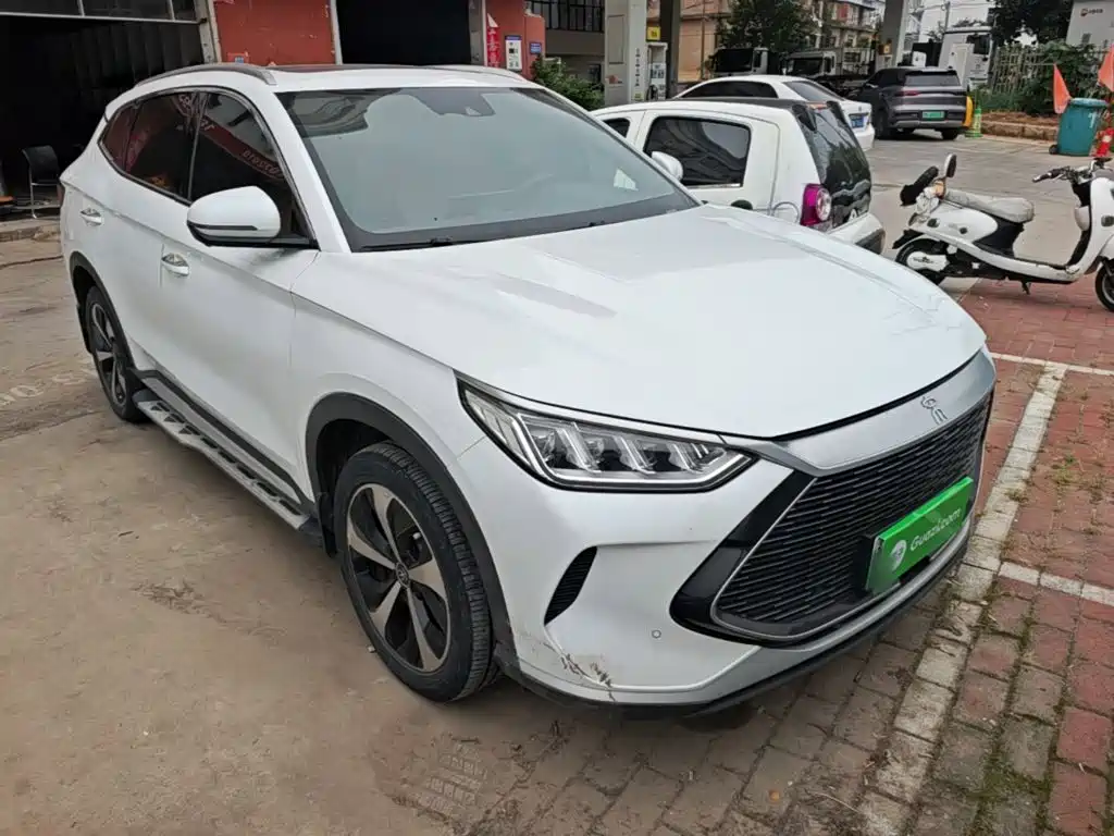 Photo 4 - BYD Song PLUS PHEV