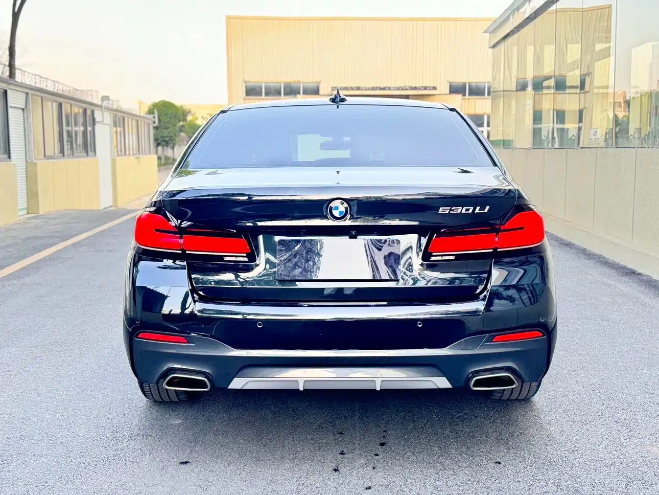 BMW 5 Series 2022 525Li M Sport Package фото 13