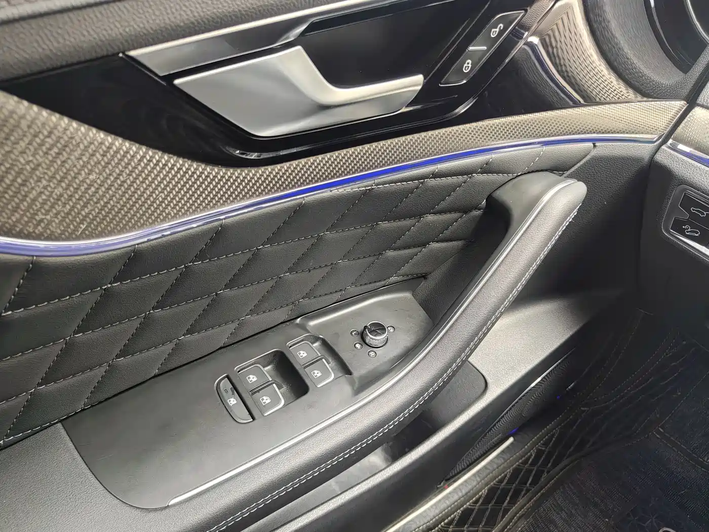 Hongqi HS5 2019 2.0T Smart Connect Enjoy Edition фото 22