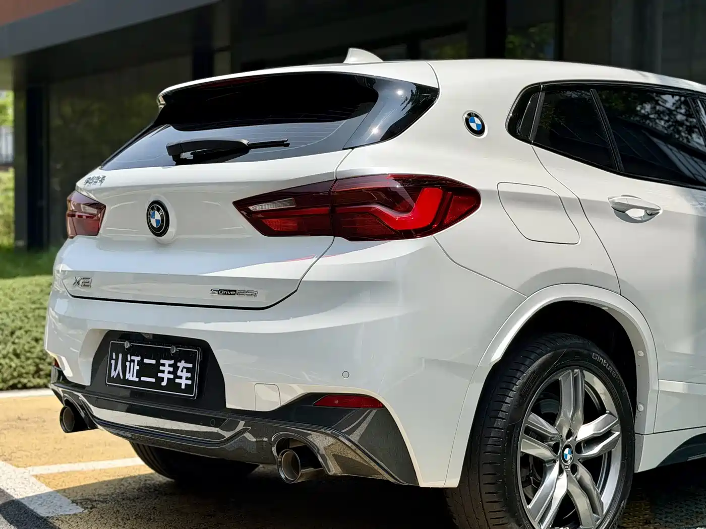BMW X2 2023 sDrive25i M Sport Shadow Edition фото 19