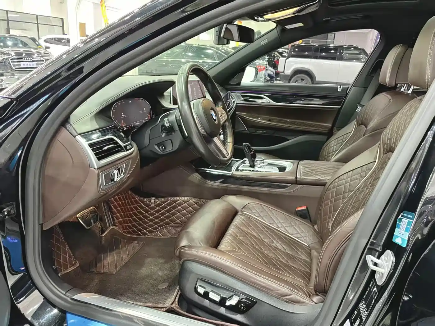 BMW 7 Series 2019 740Li Leading M Sport Package фото 4