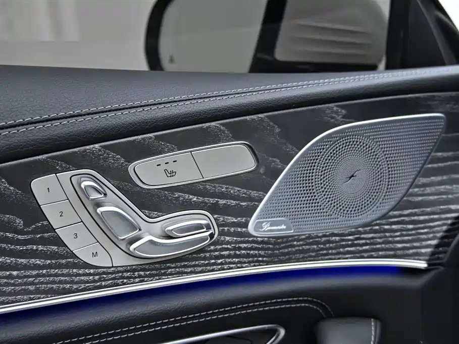 Mercedes-Benz CLS 2022 CLS 300 Luxury фото 23
